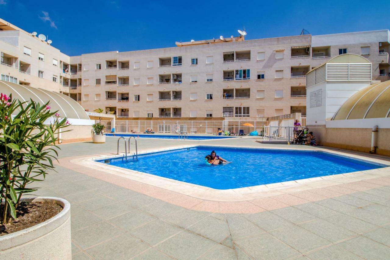Apartment Tomillo Torrevieja Eksteriør billede